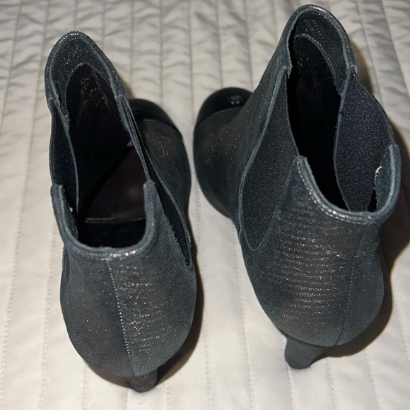 Chanel Embossed Lambskin Calfskin CC Cap Toe Ankle Boots - Picture 6 of 9